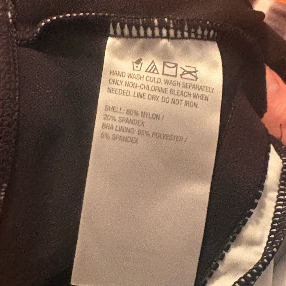Susan Graver Tankini Top Tiered 22W Black Gray White - Picture 6 of 6